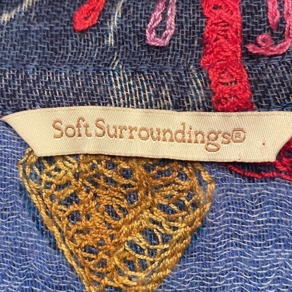 Soft Surroundings | Floral Embroidered Frayed Fringe Vest Cardigan Sweater S/M - Picture 13 of 14